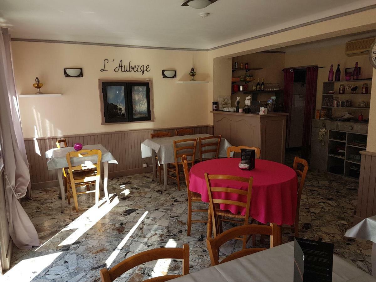 L'Auberge Galeria エクステリア 写真